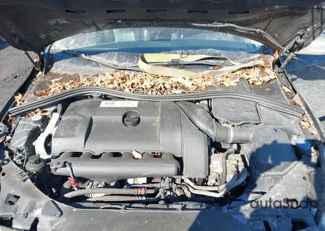 2012 Volvo S60 T6 z USA, uszkodzony, nr VIN YV1902FH6C2087826